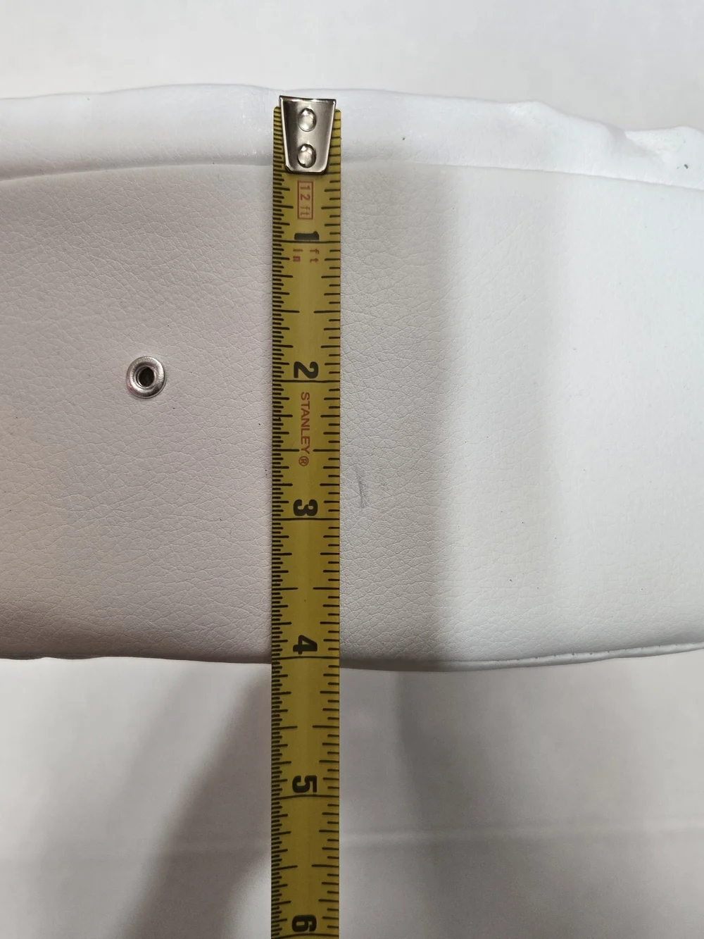 The Unbranded Brand inch white